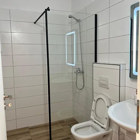 Ionea No3 * هيماري